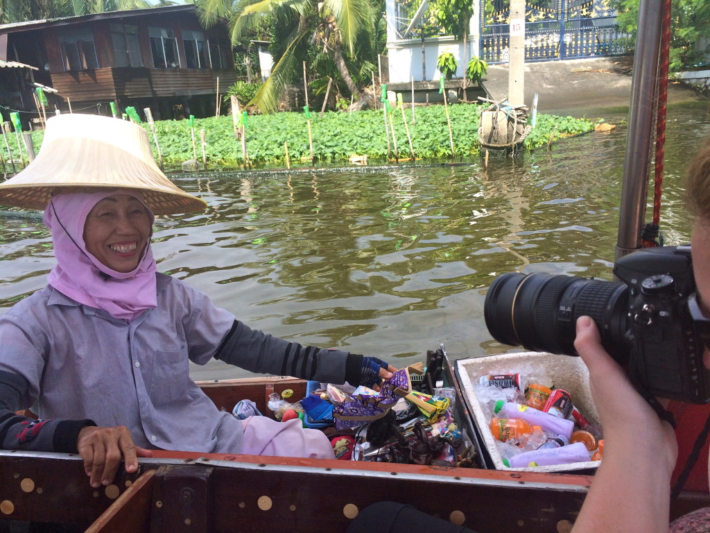 Beer vendor, canal